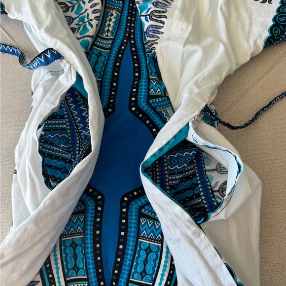 Blue and White Dashiki/Bohemian Patterned Women's Dress - Picture 3 of 6